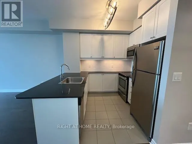 2709 - 385 PRINCE OF WALES DRIVE