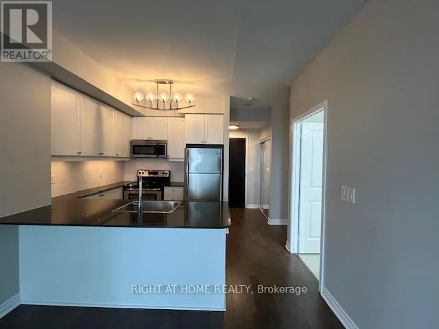 2709 - 385 PRINCE OF WALES DRIVE