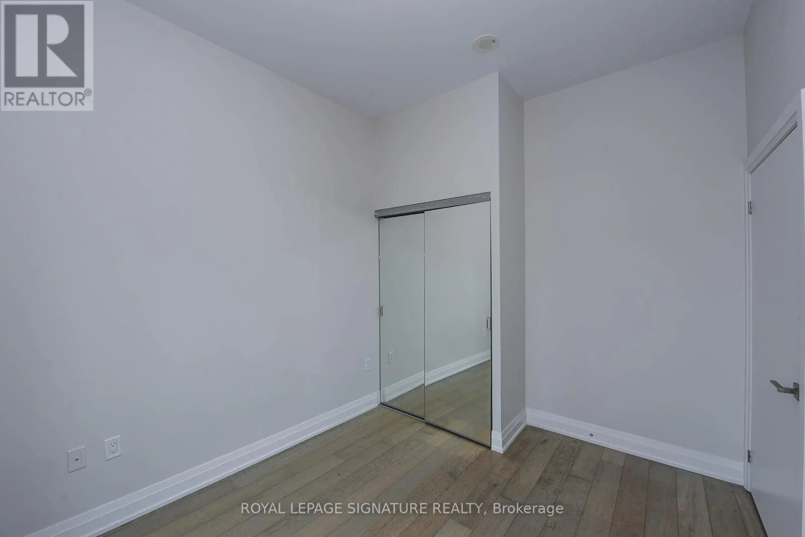 526 - 4085 PARKSIDE VILLAGE DRIVE E