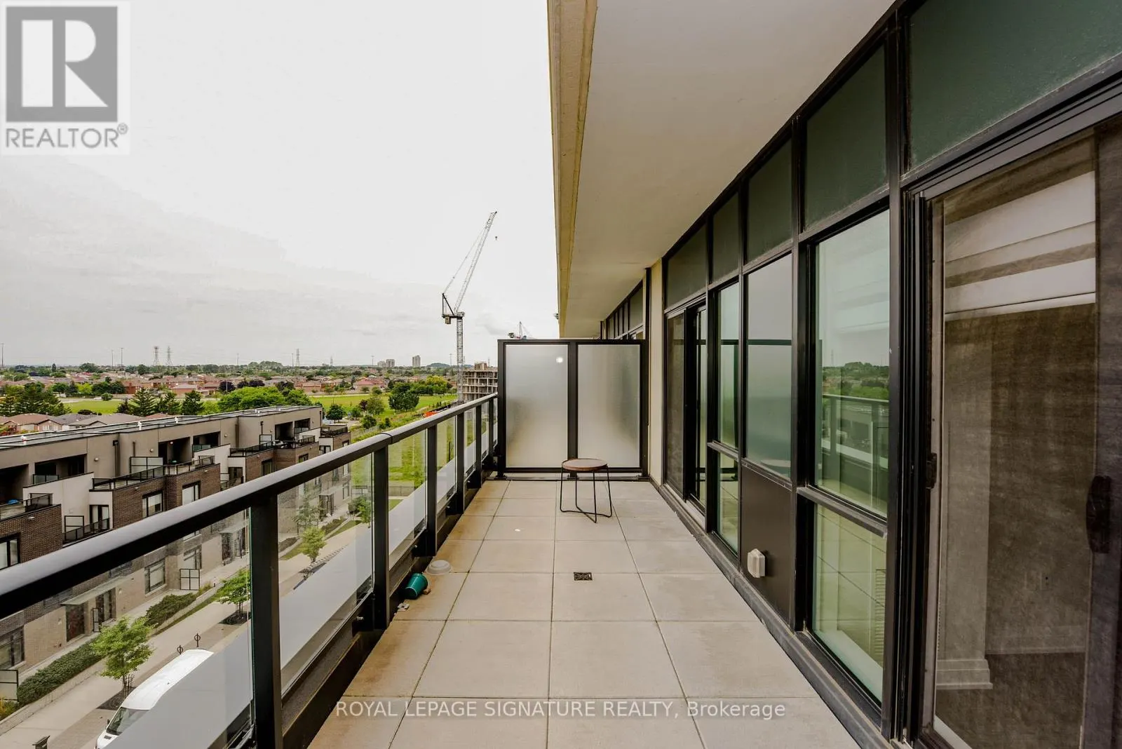 526 - 4085 PARKSIDE VILLAGE DRIVE E