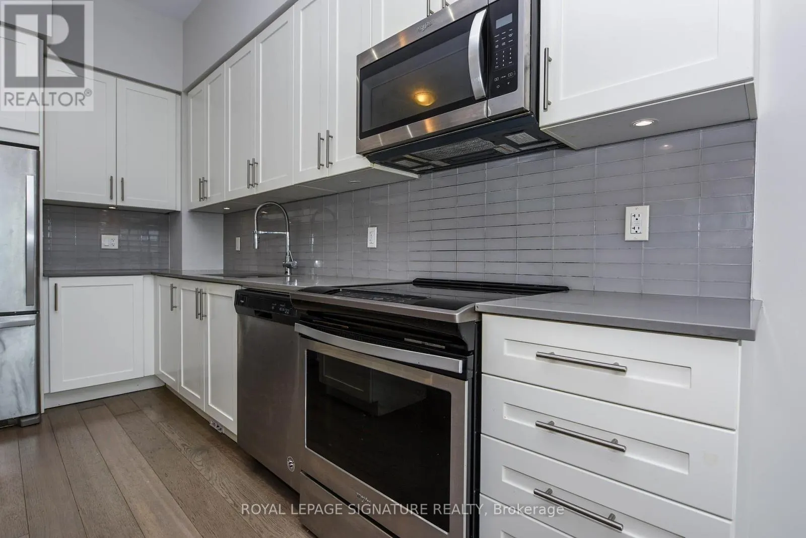 526 - 4085 PARKSIDE VILLAGE DRIVE E
