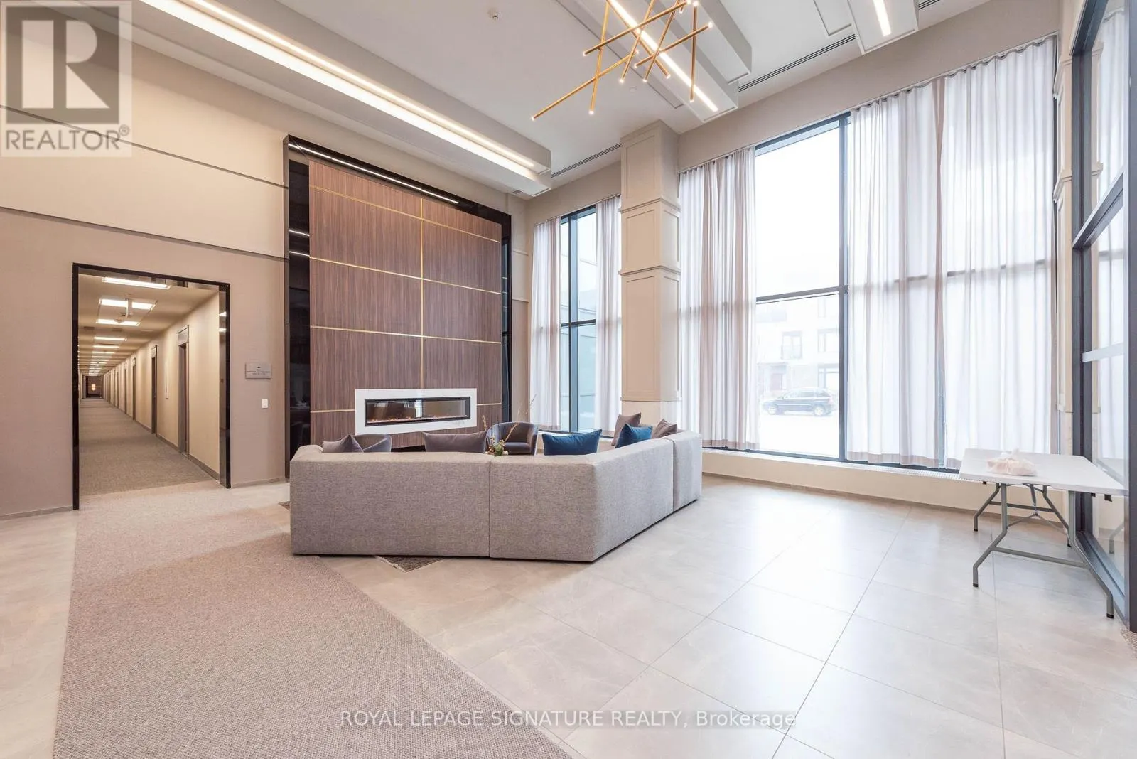 526 - 4085 PARKSIDE VILLAGE DRIVE E