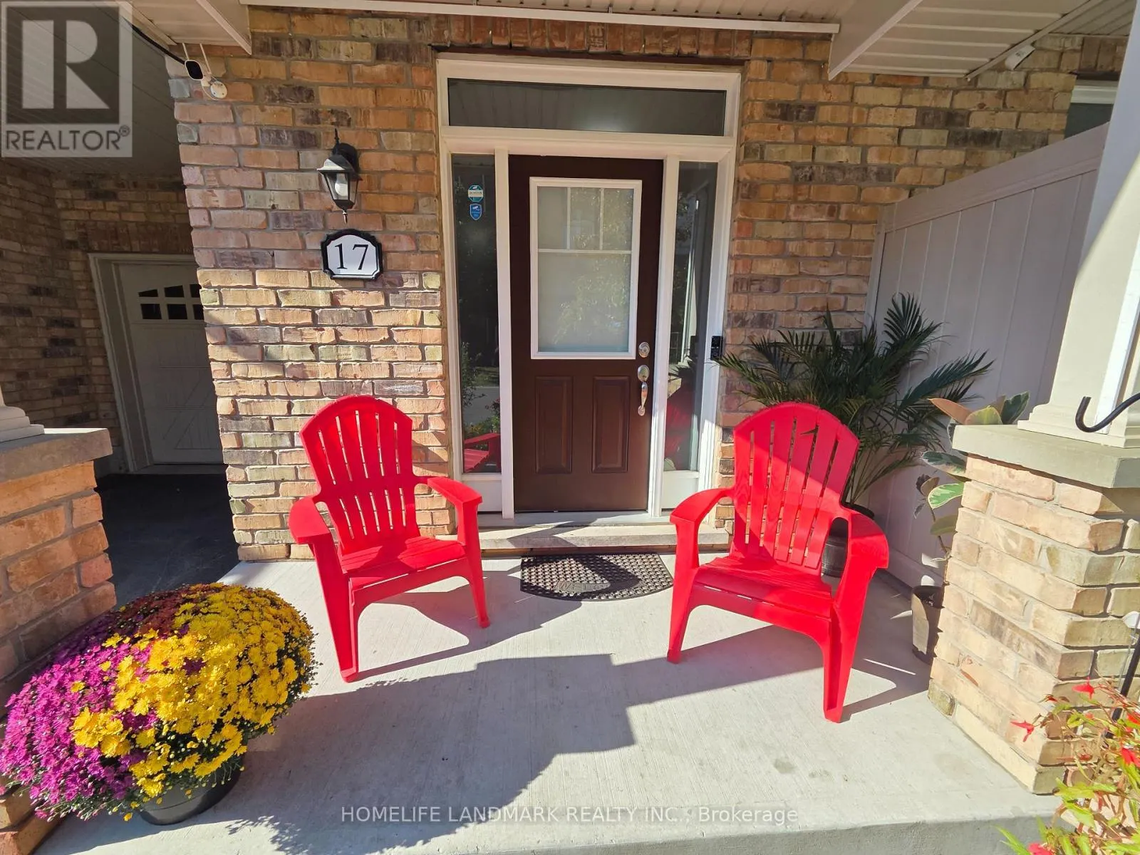 17 BIRCHFIELD CRESCENT
