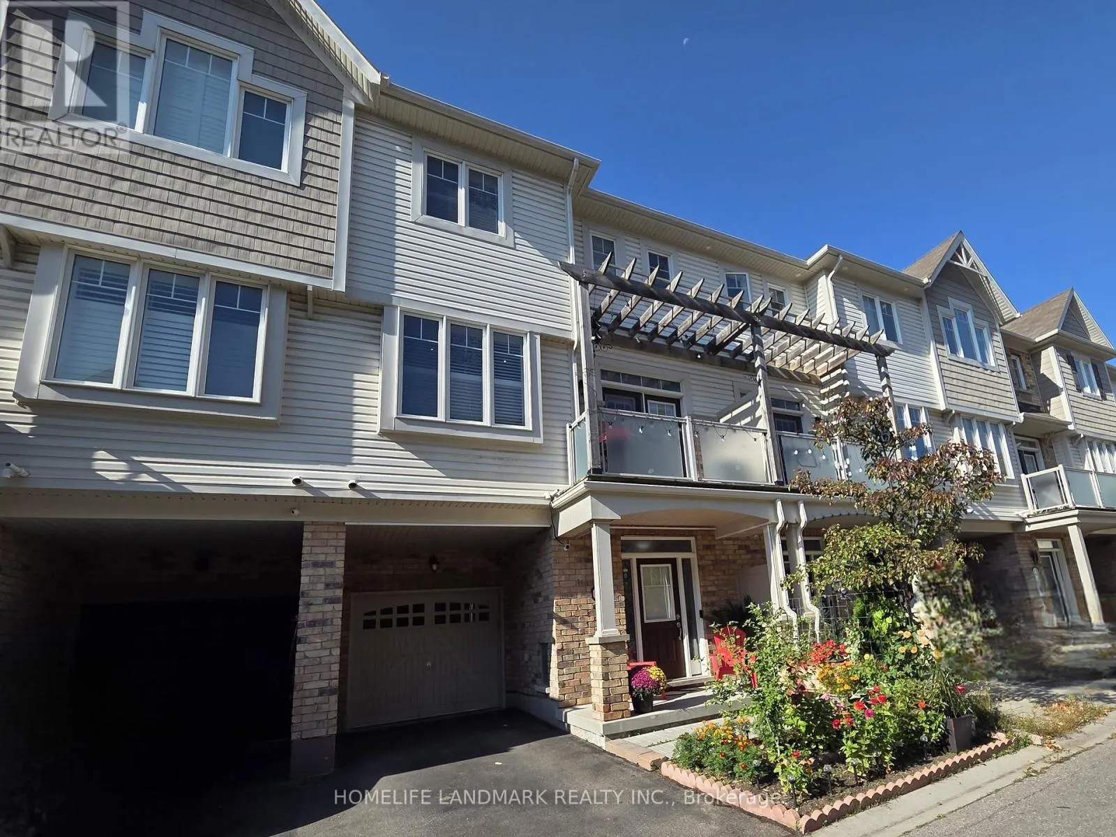 17 BIRCHFIELD CRESCENT