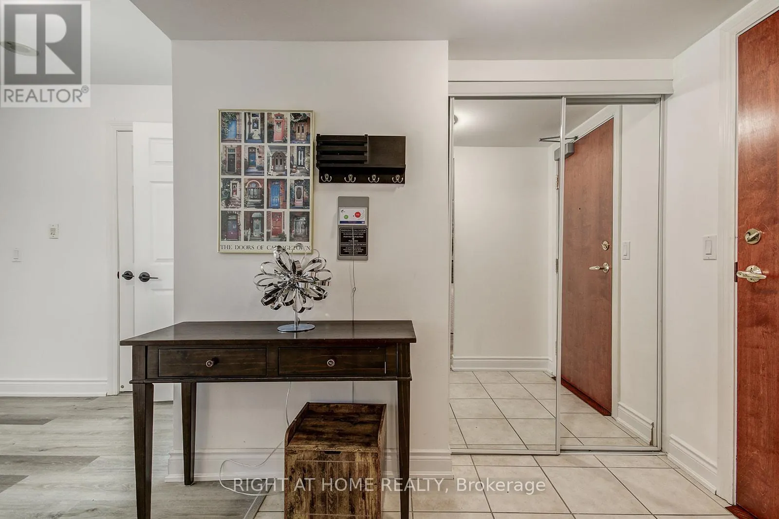 1409 - 100 BURLOAK DRIVE