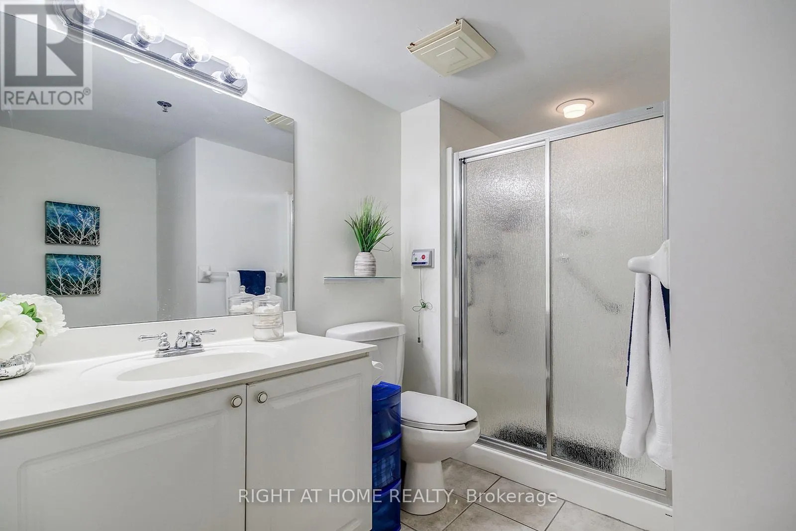 1409 - 100 BURLOAK DRIVE