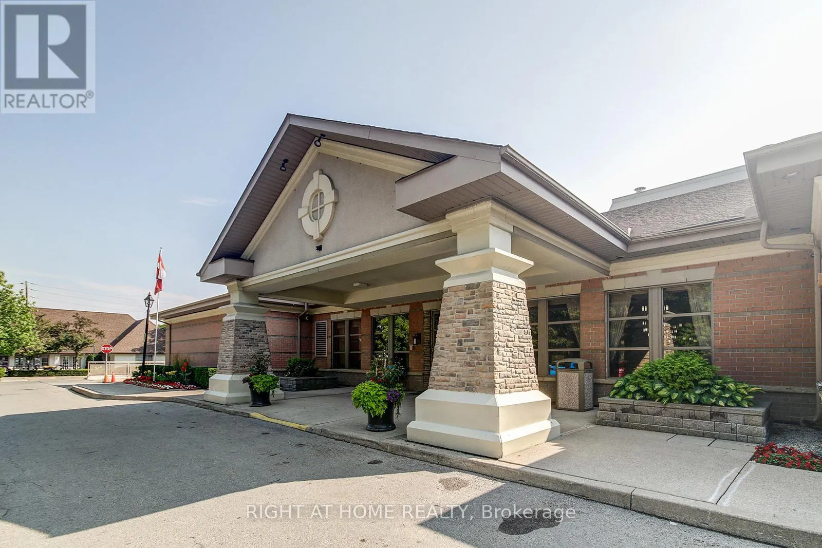 1409 - 100 BURLOAK DRIVE