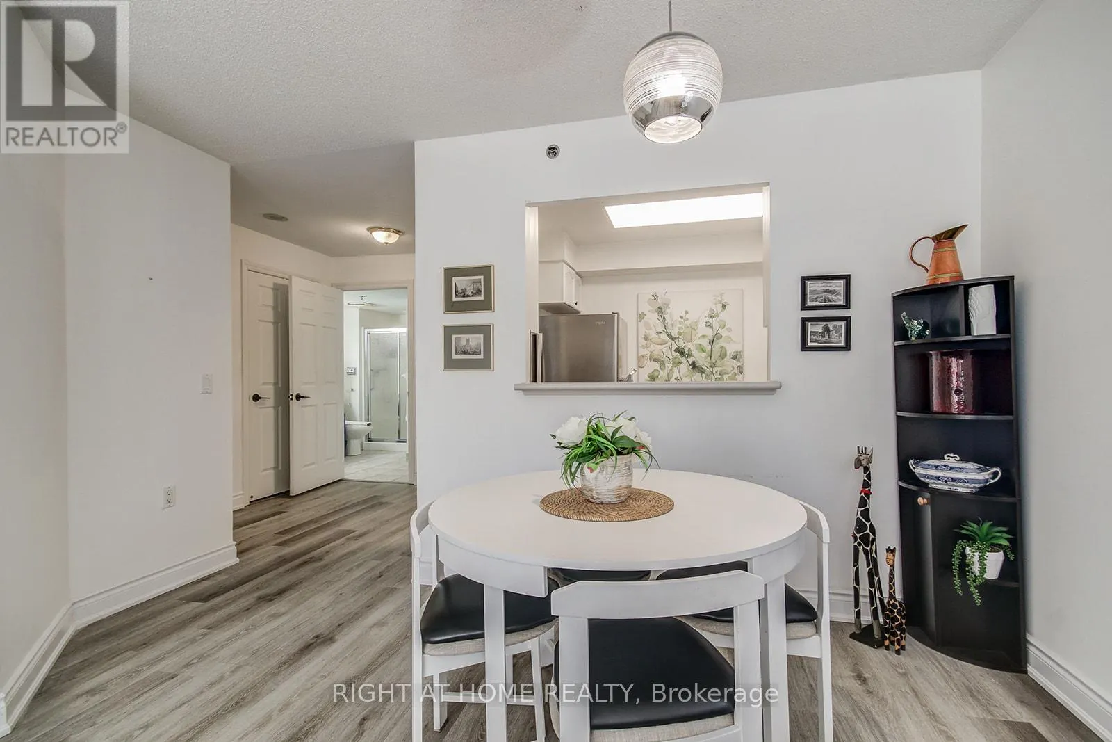 1409 - 100 BURLOAK DRIVE