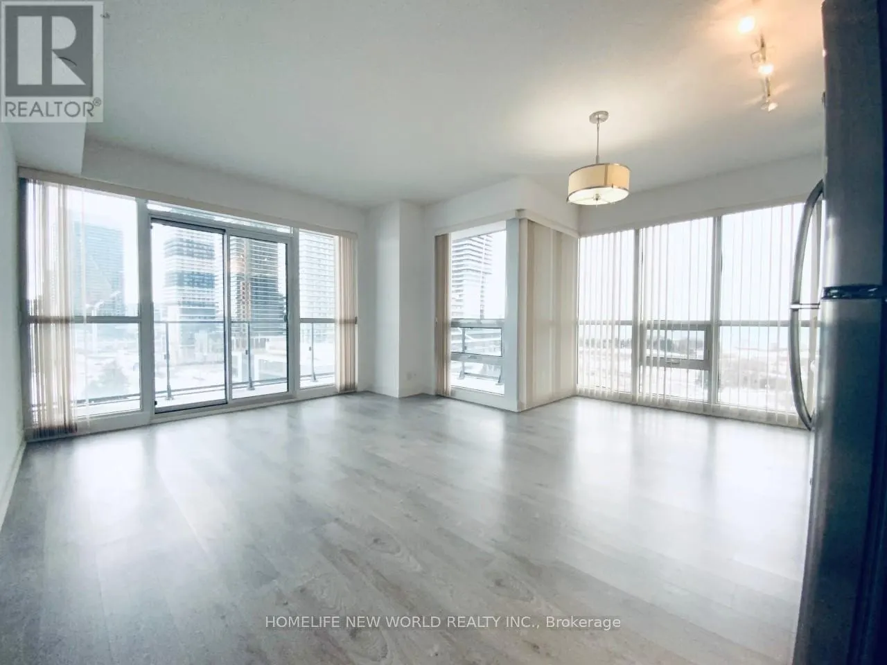 1109 - 2200 LAKE SHORE BOULEVARD W
