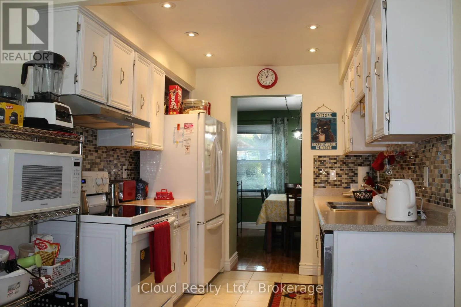 42 LINDRIDGE AVENUE