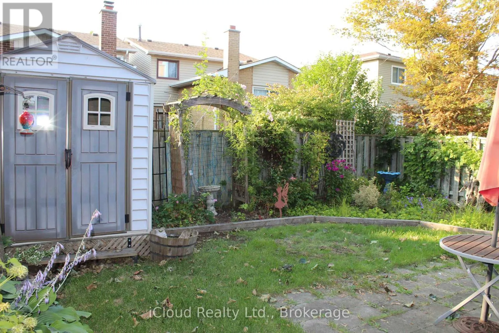 42 LINDRIDGE AVENUE