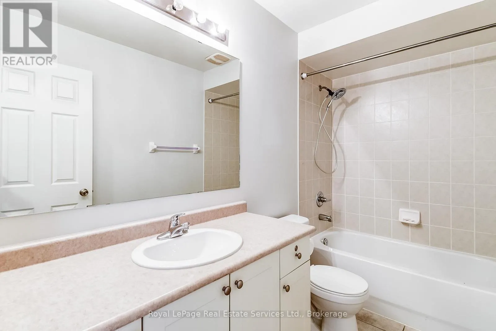 22 - 233 DUSKYWING WAY, #22