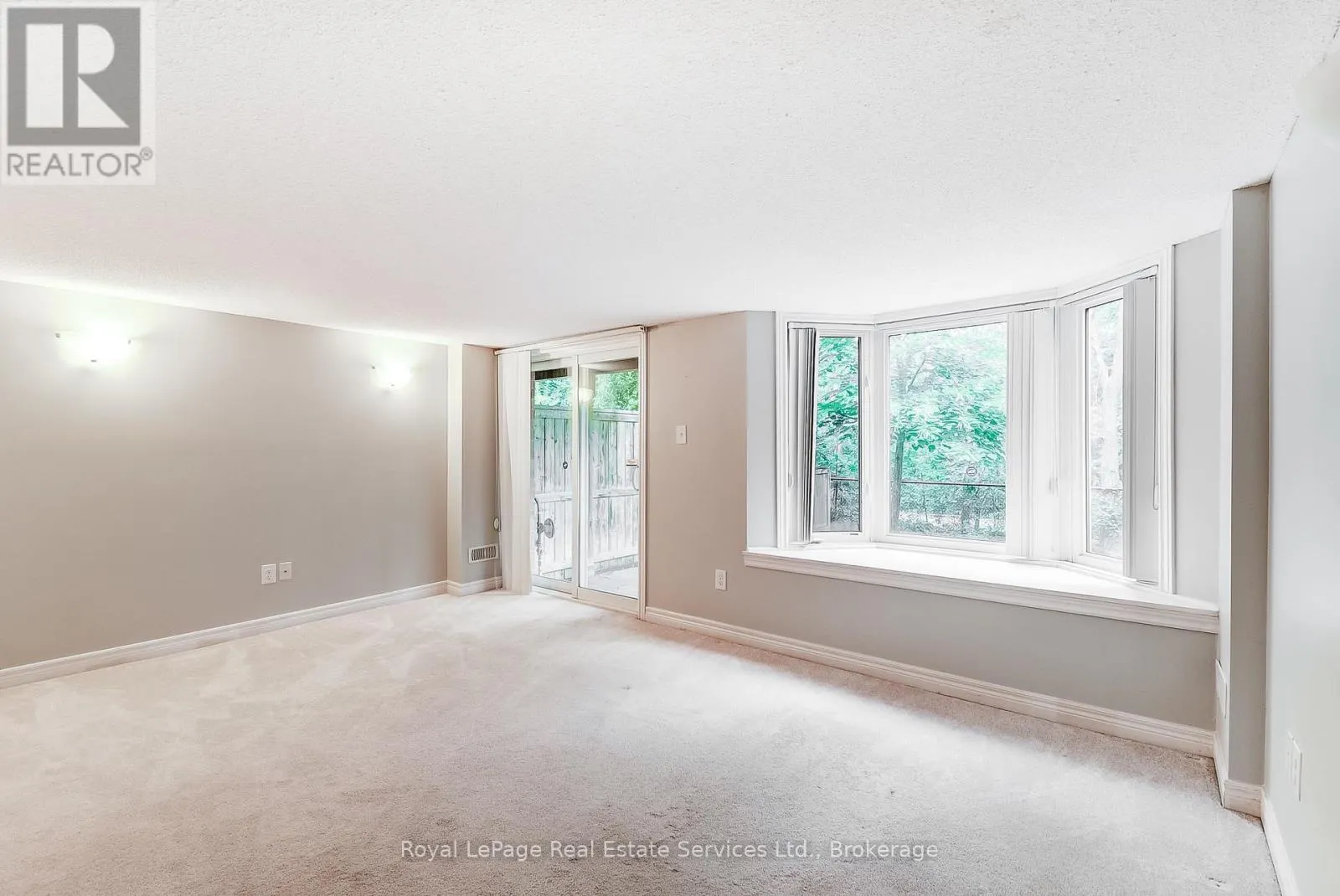 22 - 233 DUSKYWING WAY, #22
