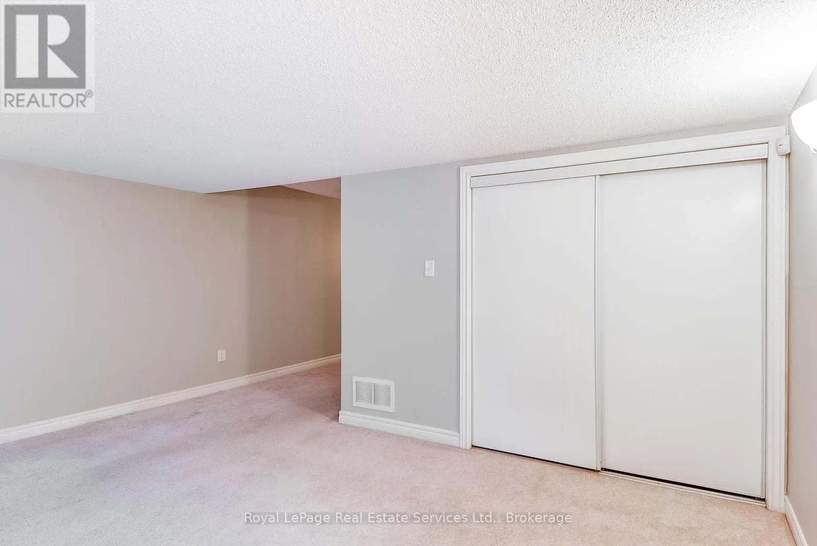 22 - 233 DUSKYWING WAY, #22