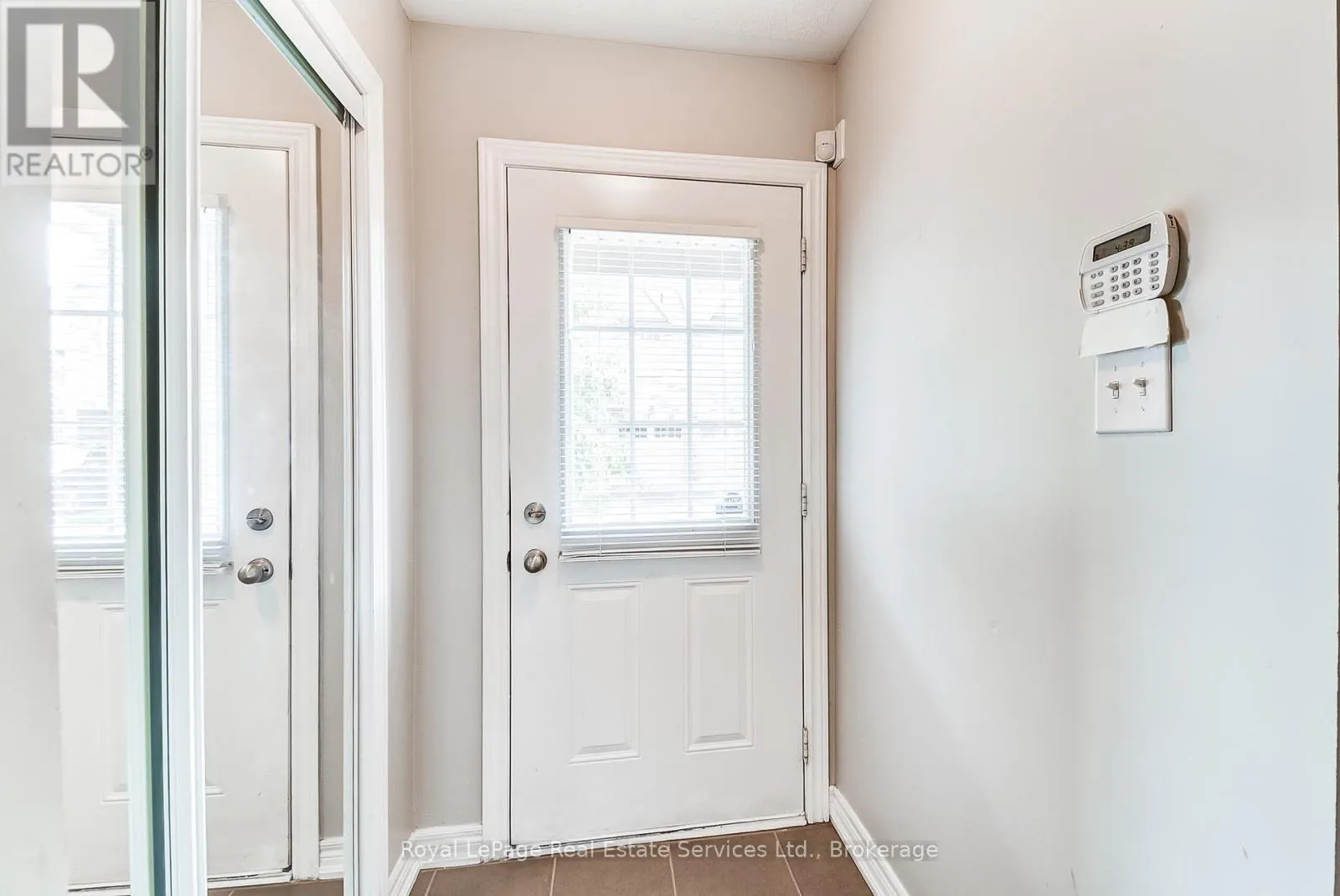 22 - 233 DUSKYWING WAY, #22