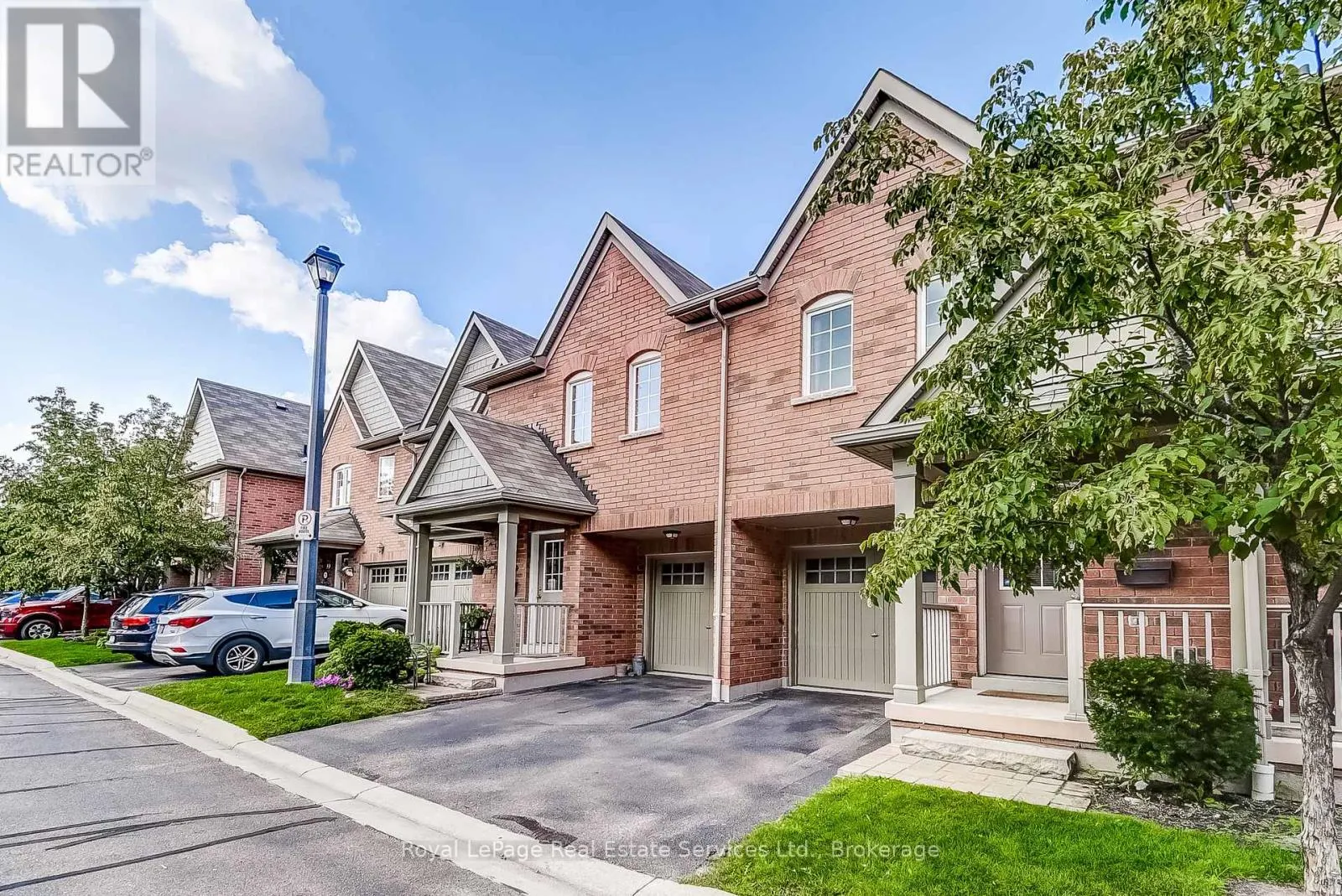 22 - 233 DUSKYWING WAY, #22
