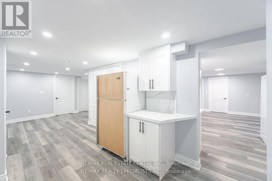 LOWER - 13 CALEDON CRESCENT