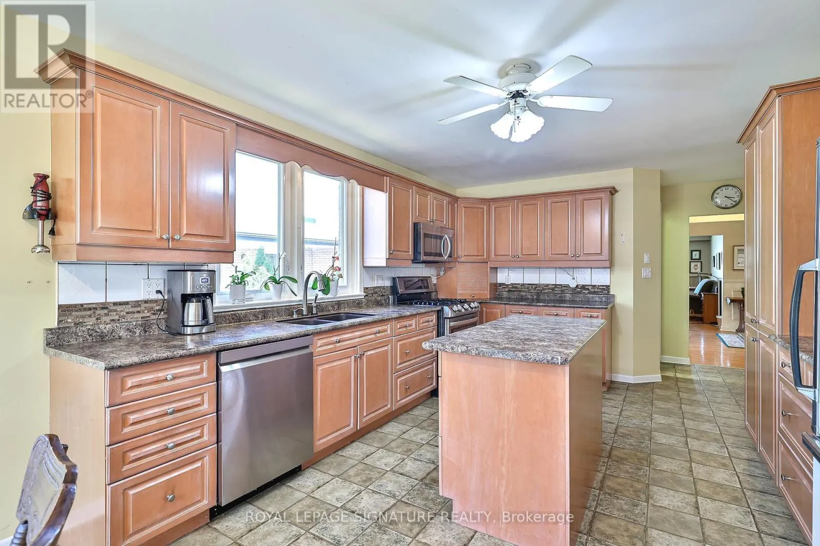 3545 TWINMAPLE DRIVE