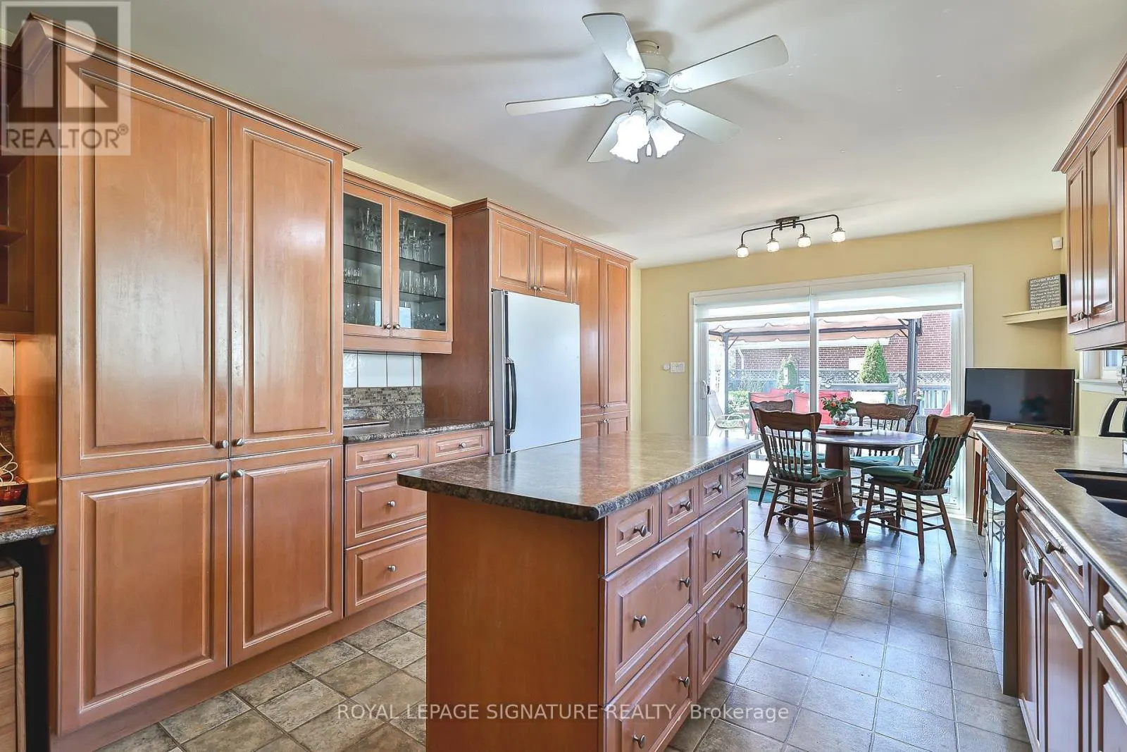 3545 TWINMAPLE DRIVE