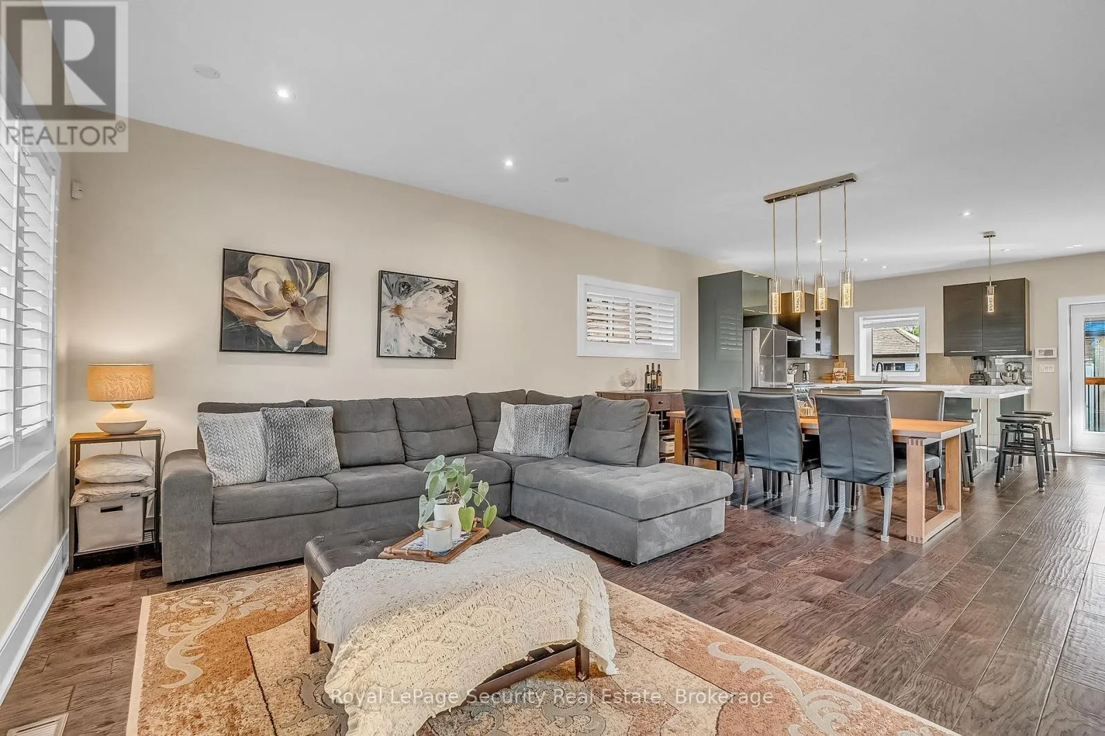 7 AVALON AVENUE