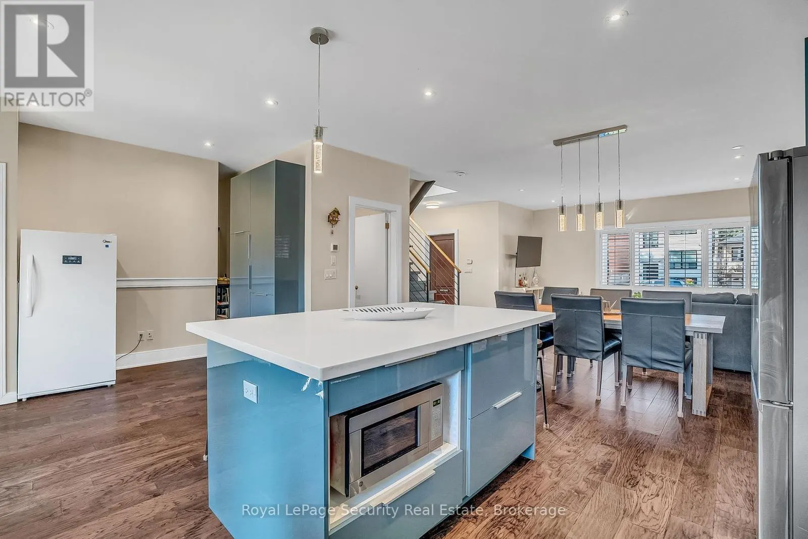 7 AVALON AVENUE