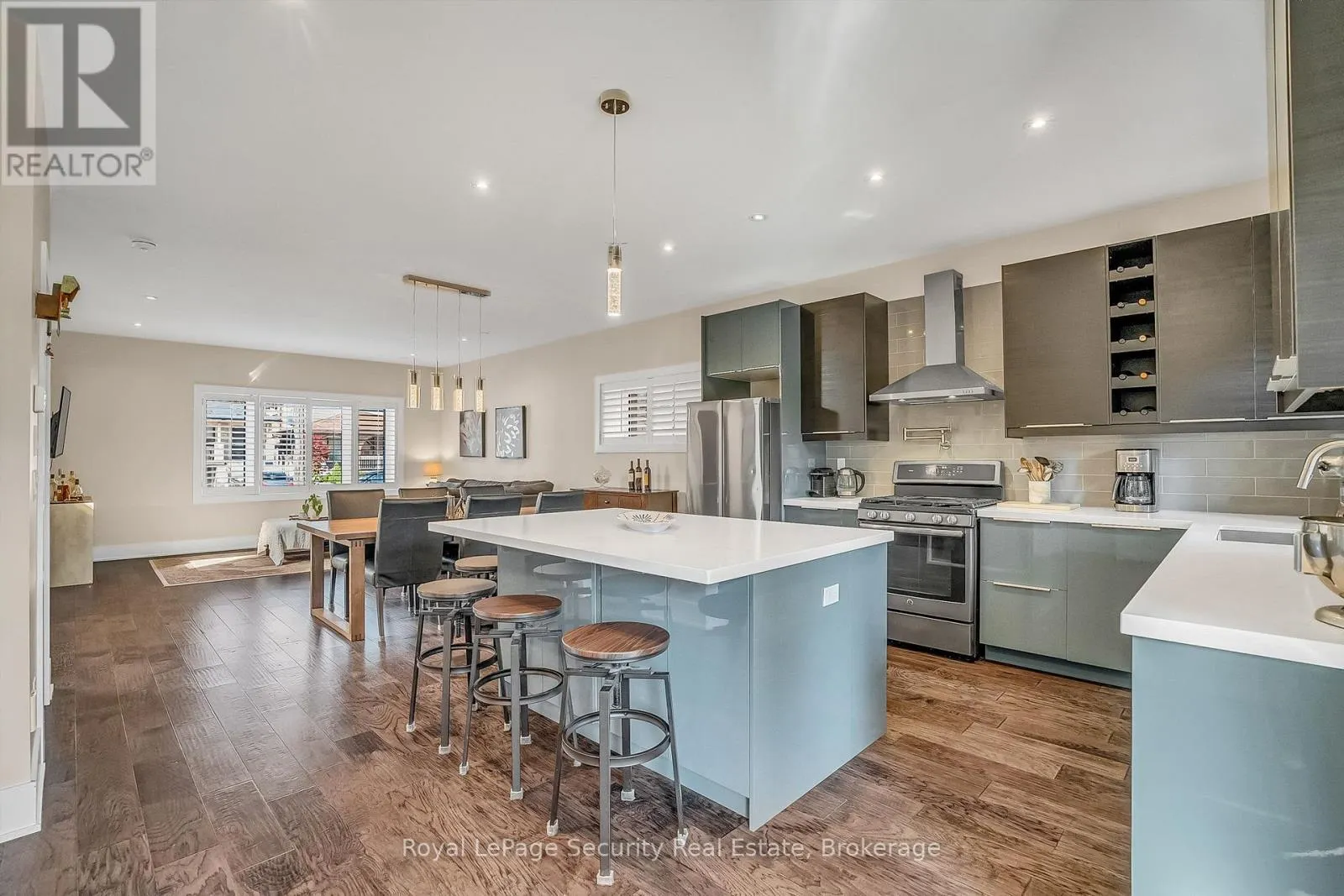 7 AVALON AVENUE