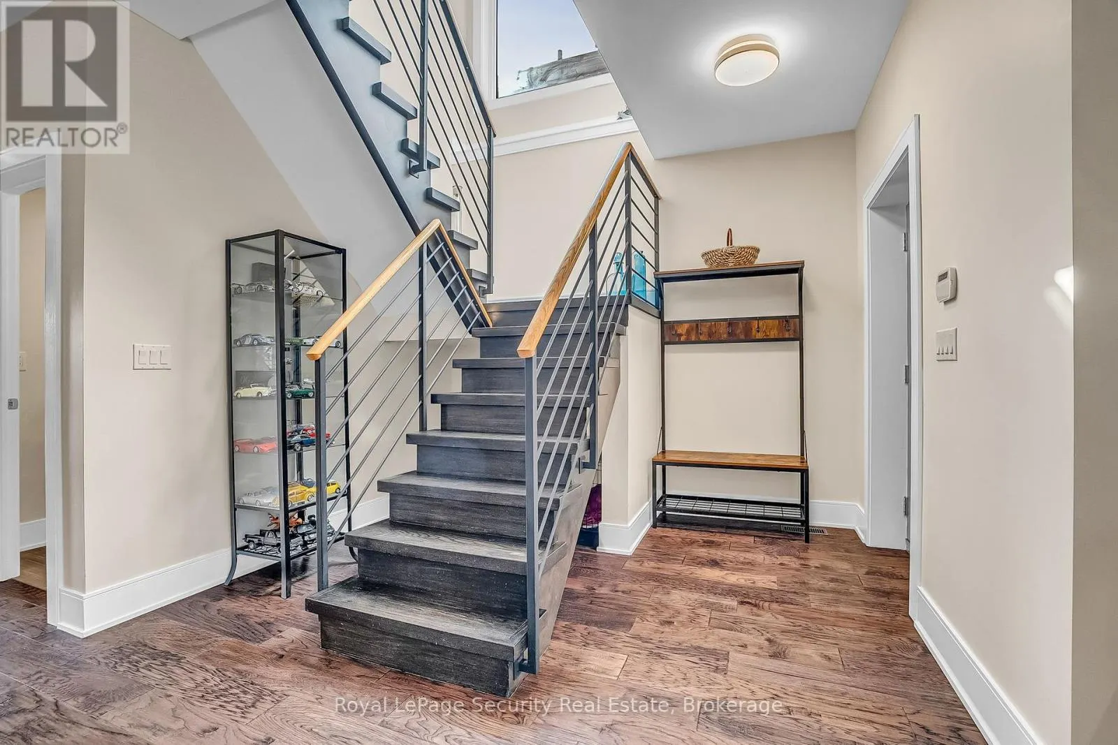 7 AVALON AVENUE