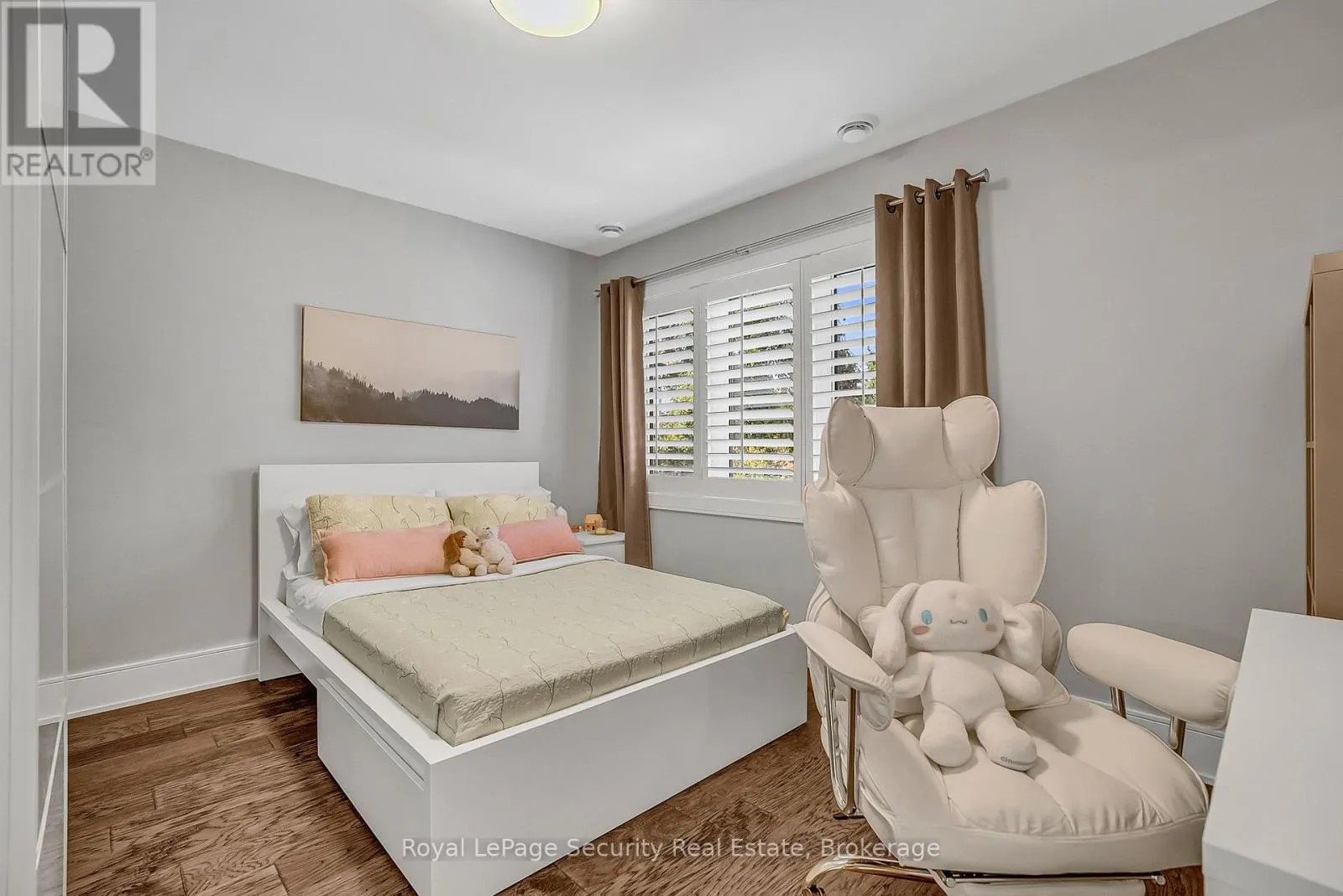 7 AVALON AVENUE