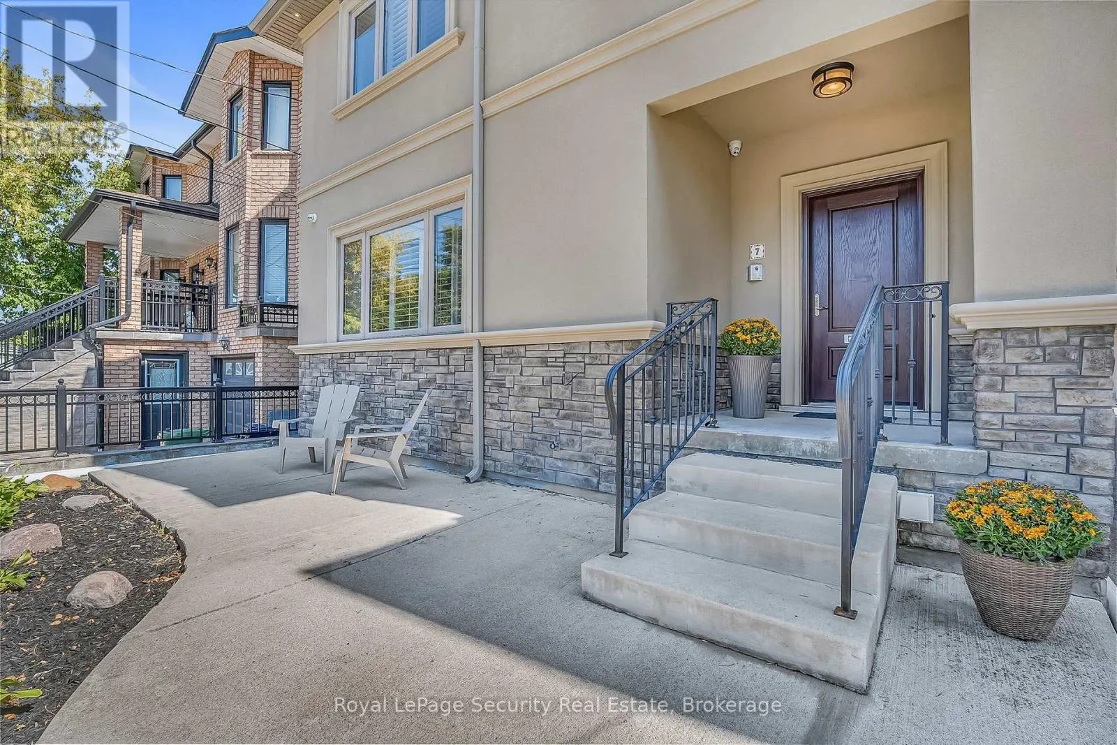 7 AVALON AVENUE