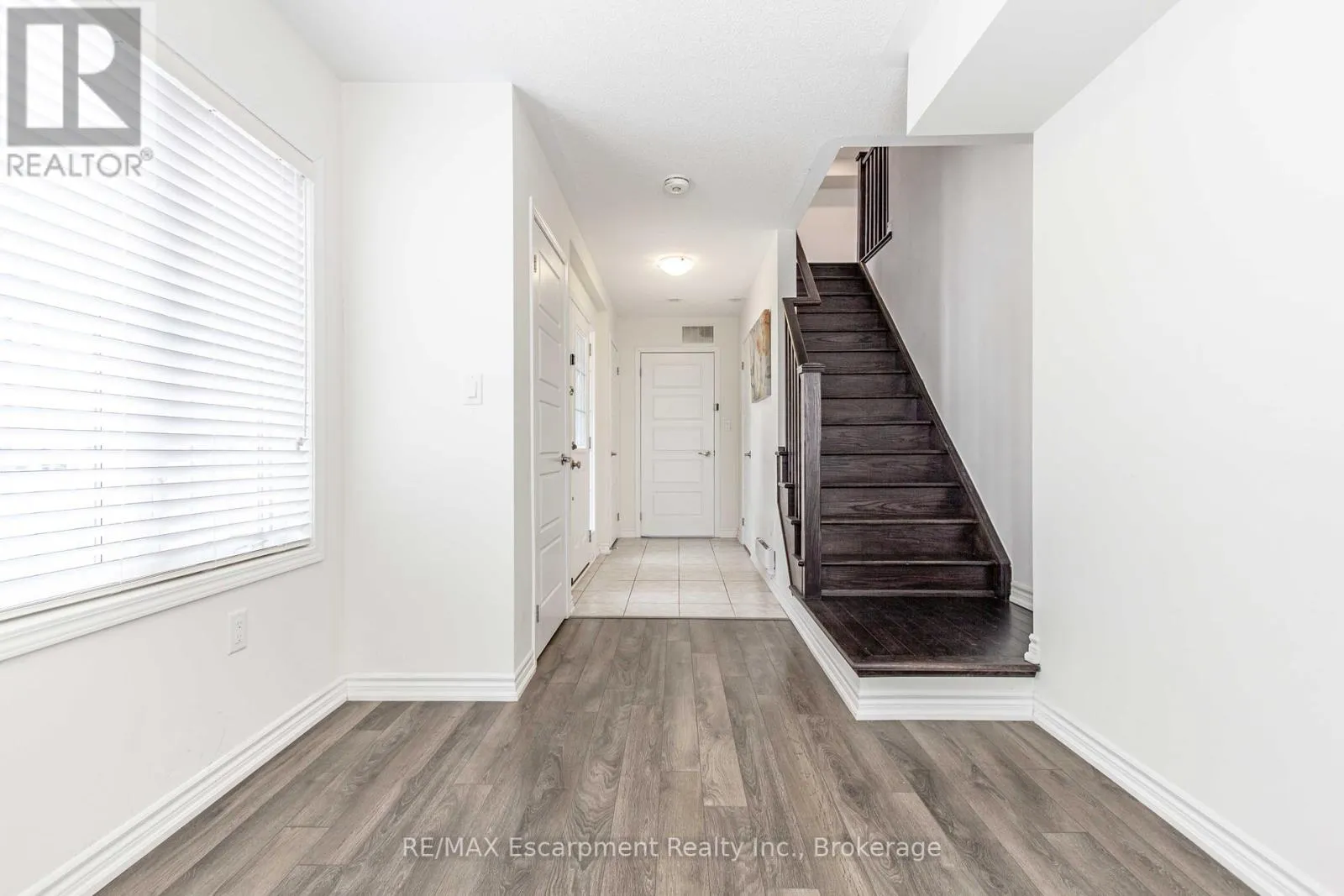 555 ALLPORT GATE
