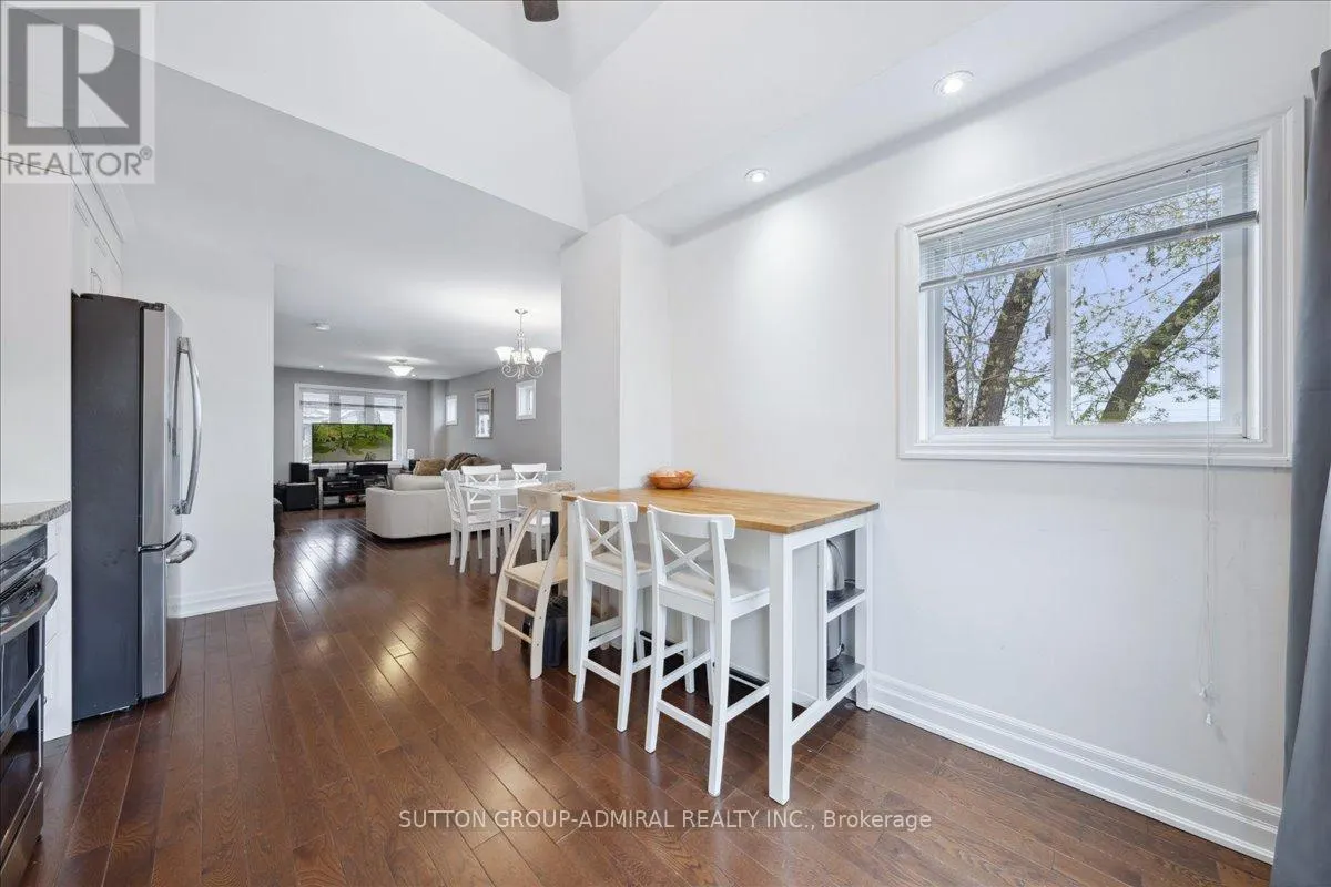 11 BOWIE AVENUE