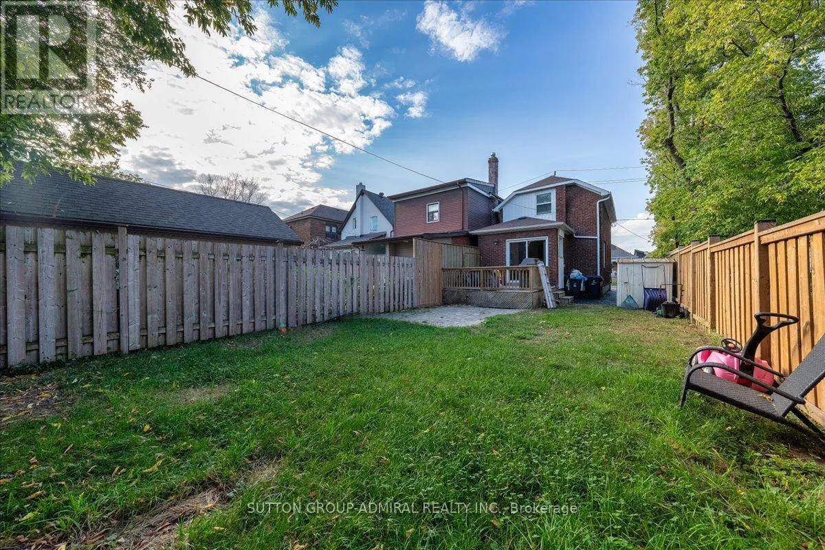 11 BOWIE AVENUE