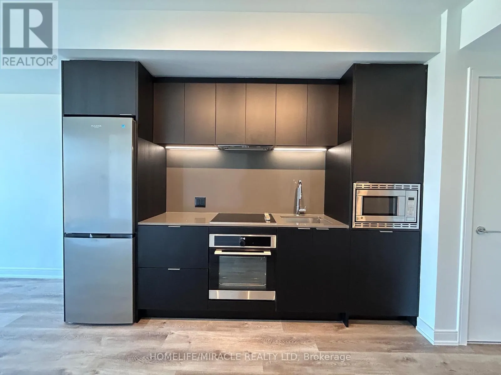 1713 - 3009 NOVAR ROAD