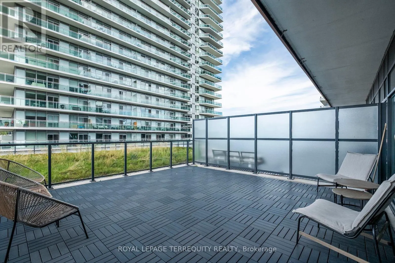 528 - 30 SHORE BREEZE DRIVE