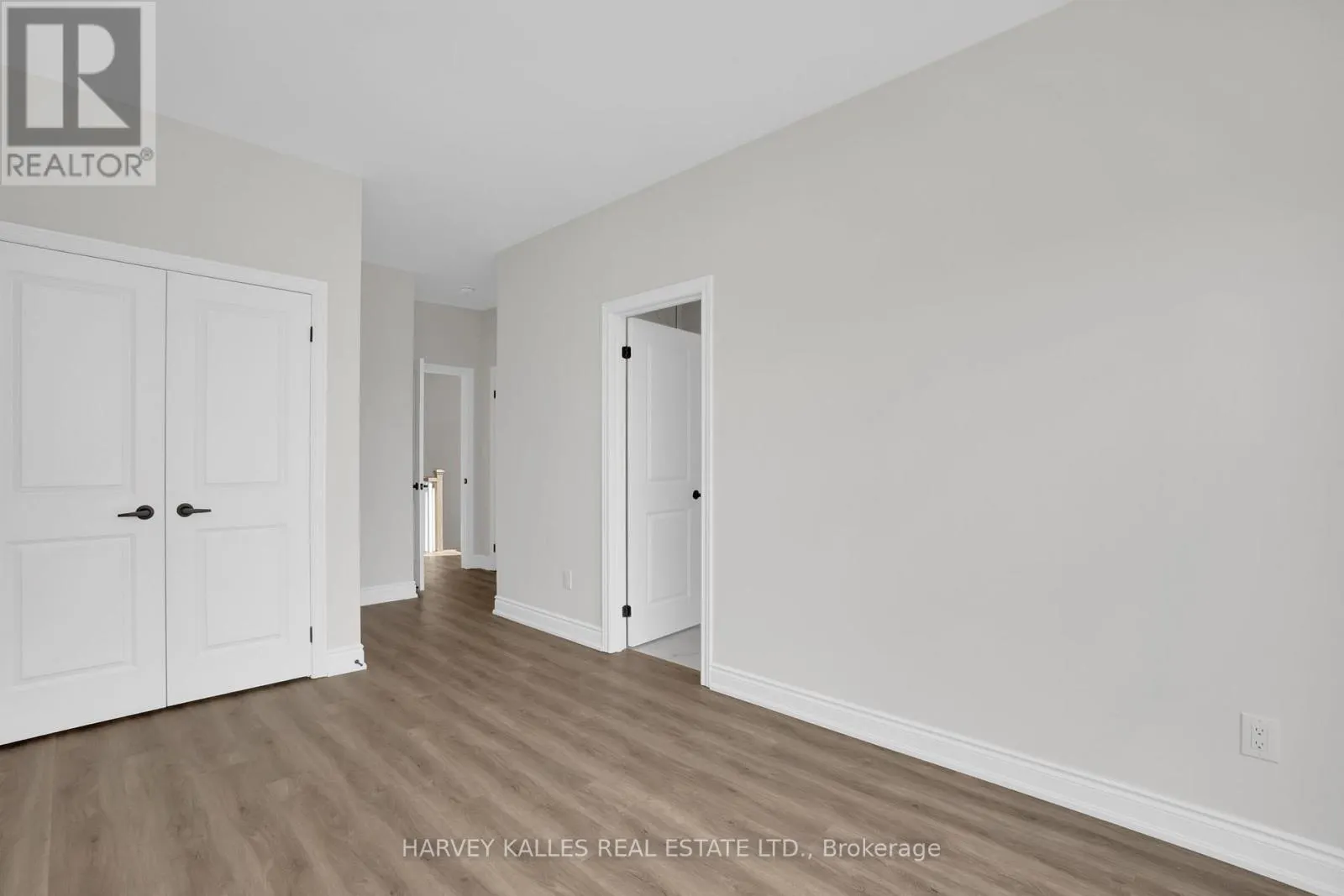 MAIN & 2ND - 19 LAMBTON AVENUE