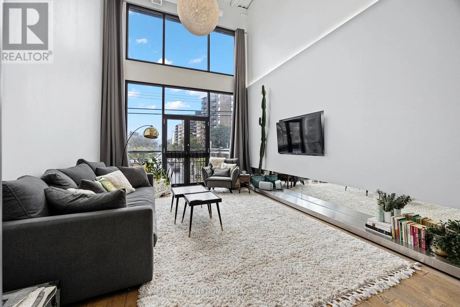 203 - 1478 QUEEN ST W STREET