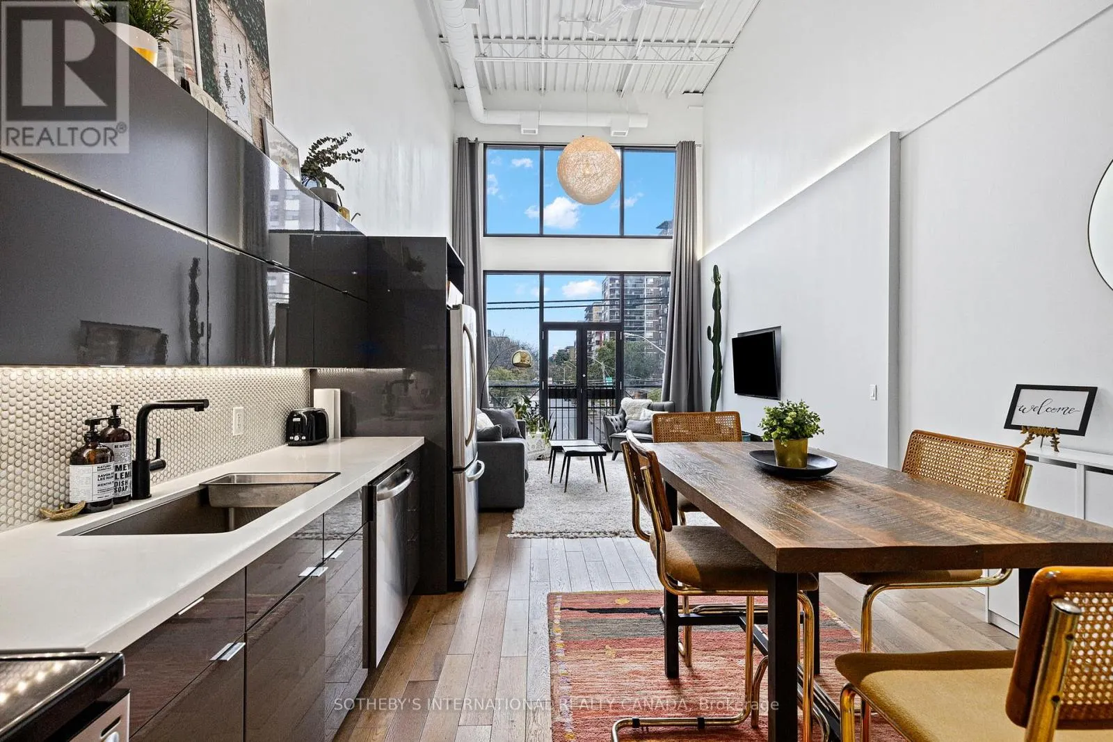 203 - 1478 QUEEN ST W STREET