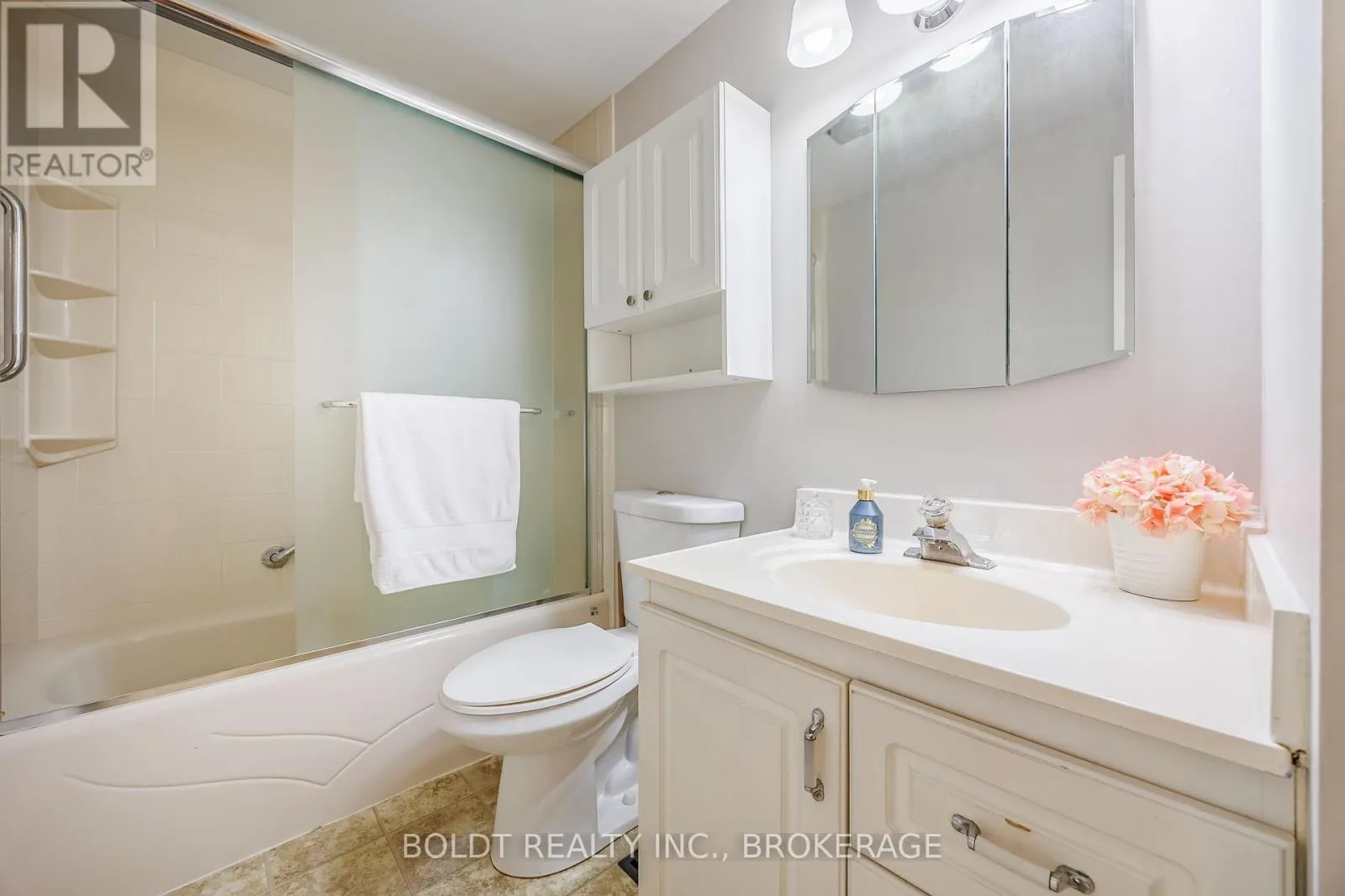 42 - 1532 LANCASTER DRIVE, #42