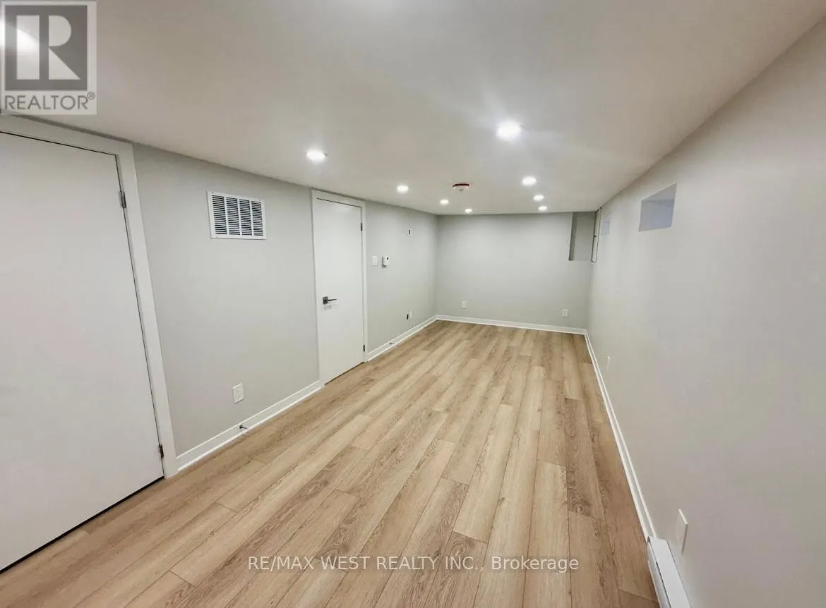 BSMT - 10 VIMY AVENUE