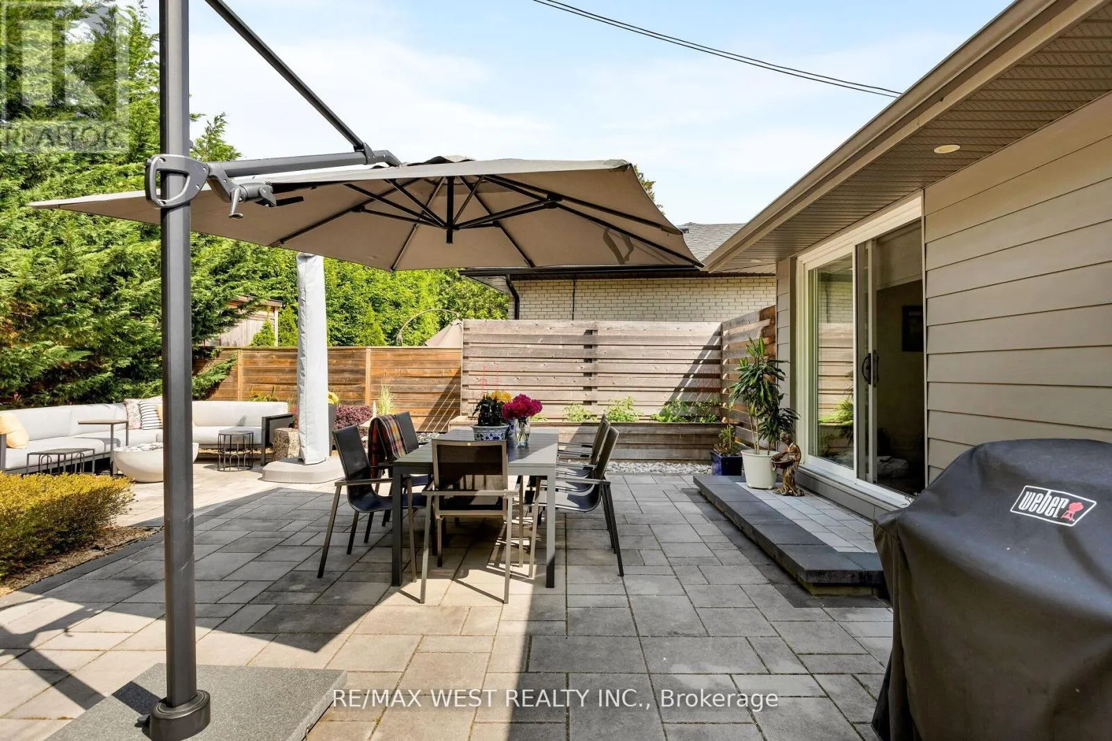 10 VANELLAN COURT