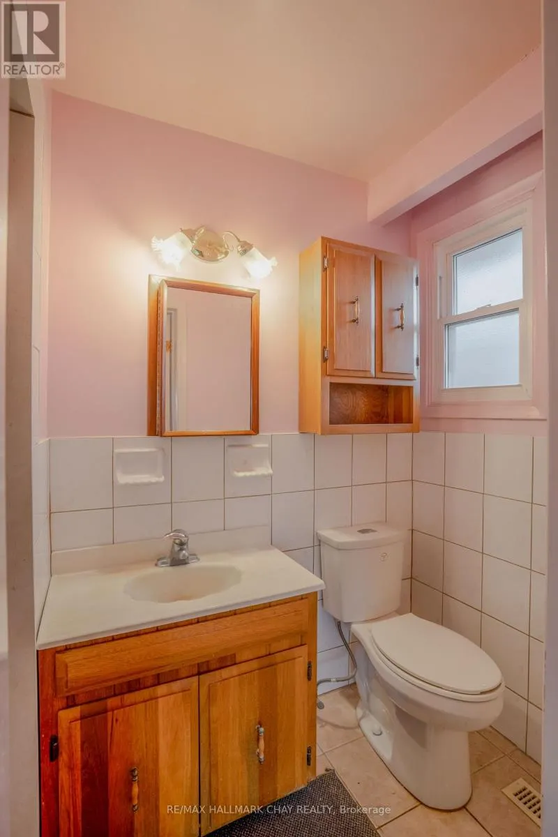 3 ALICEWOOD COURT