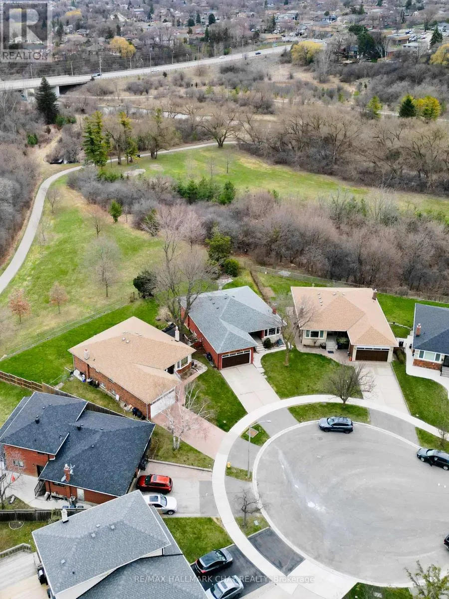 3 ALICEWOOD COURT