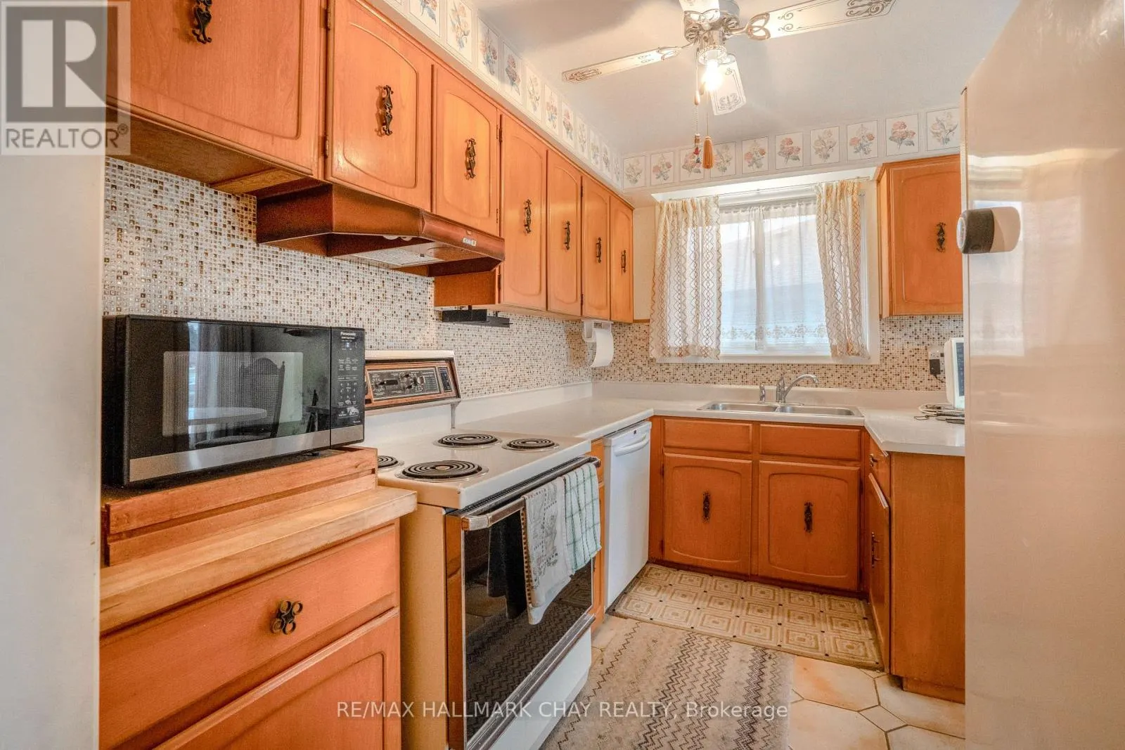 3 ALICEWOOD COURT
