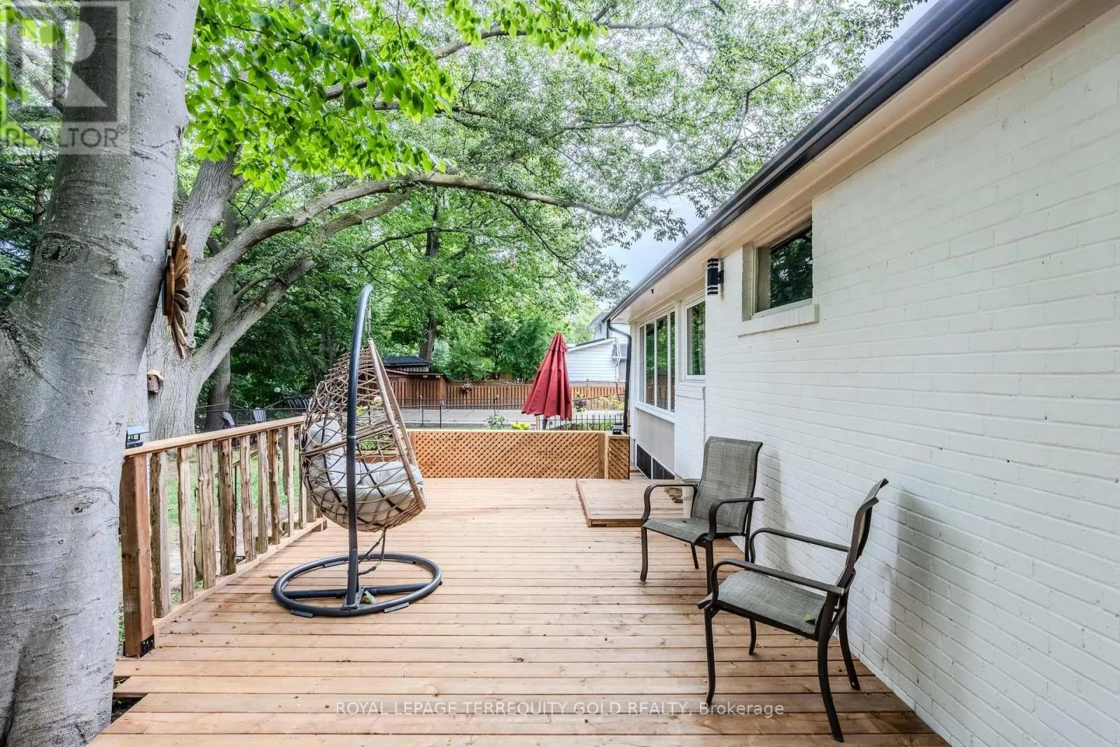 327 RIVER SIDE DRIVE