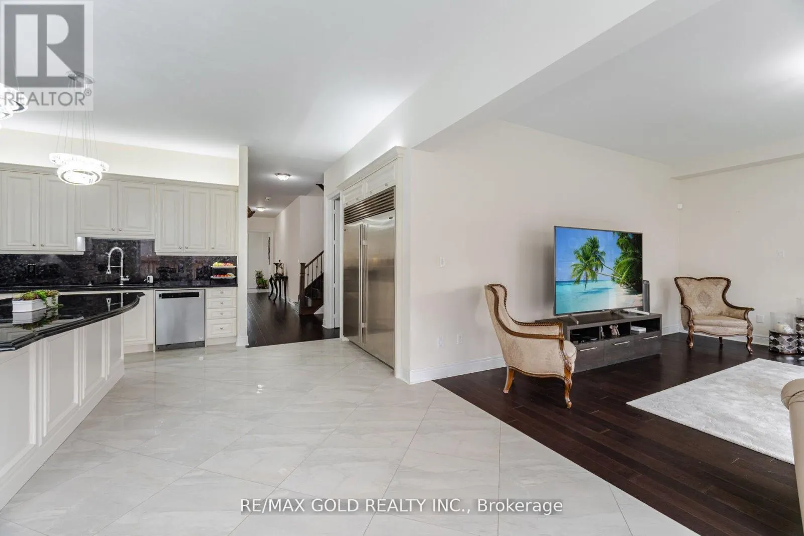 106 RISING HILL RIDGE