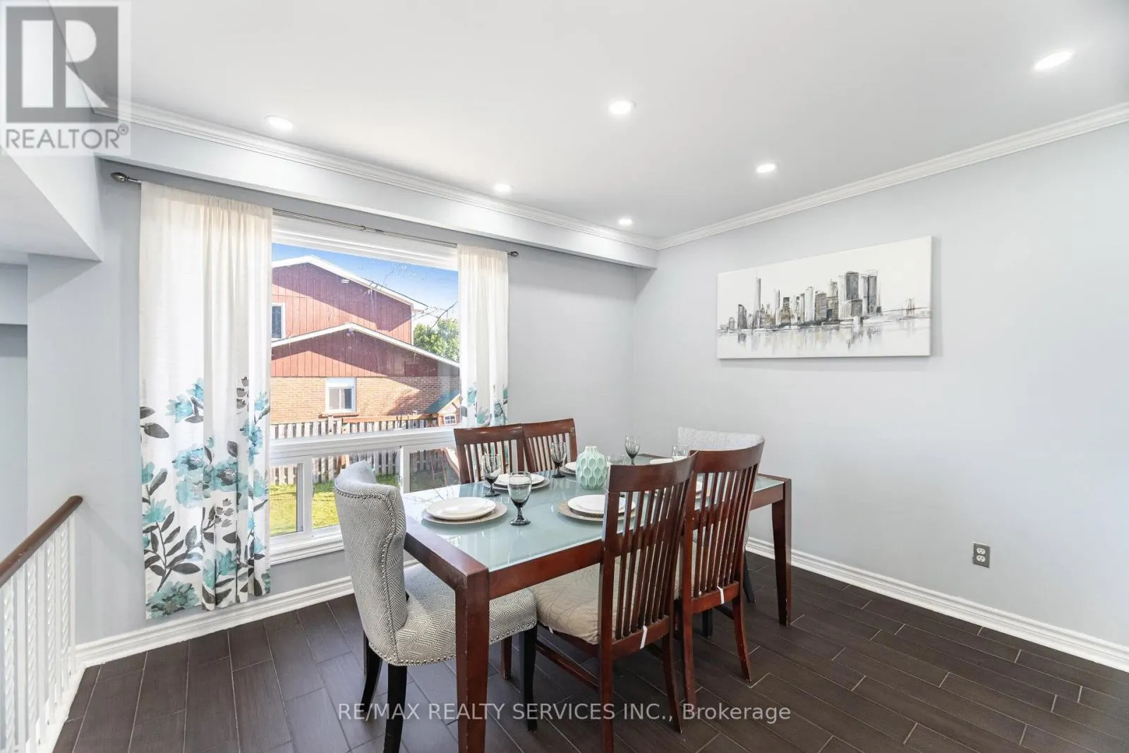 73 BLACKTHORN LANE