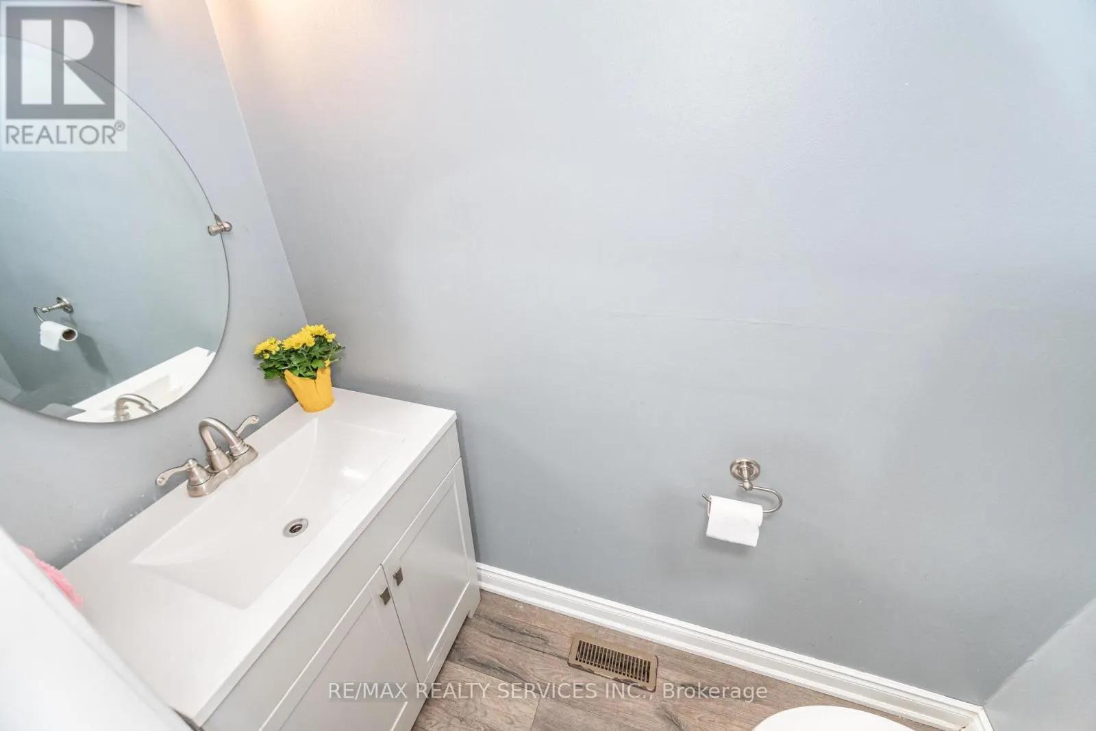 73 BLACKTHORN LANE