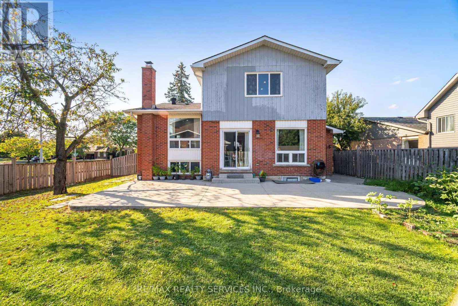73 BLACKTHORN LANE