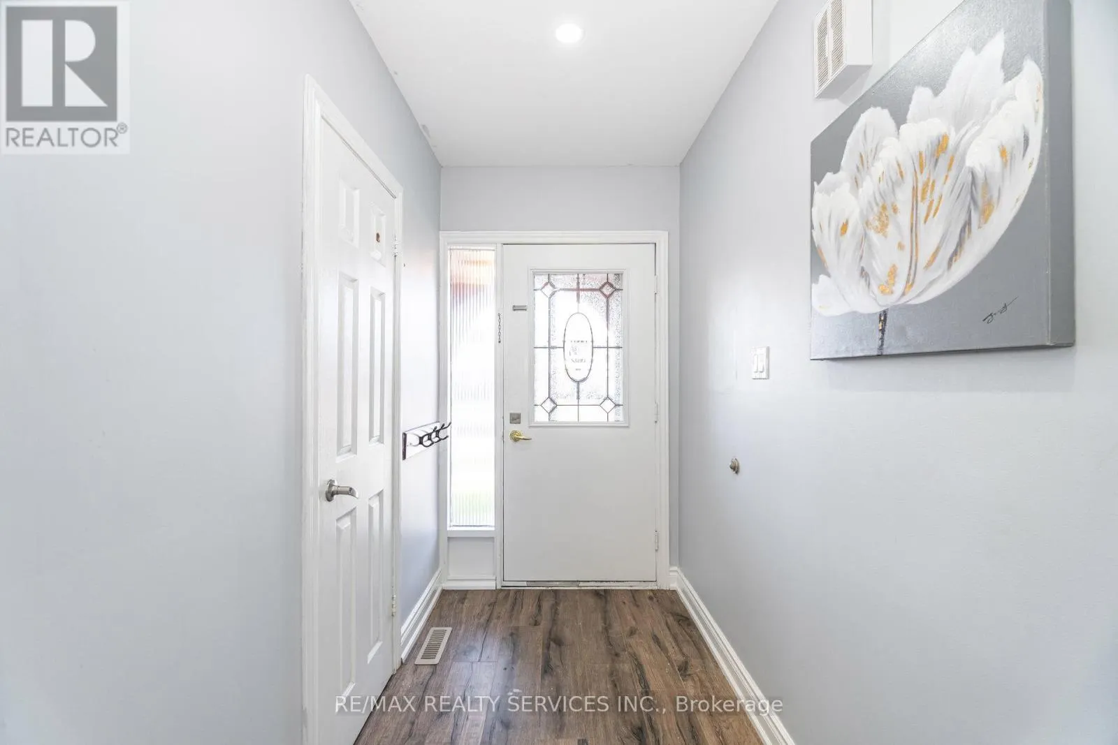 73 BLACKTHORN LANE
