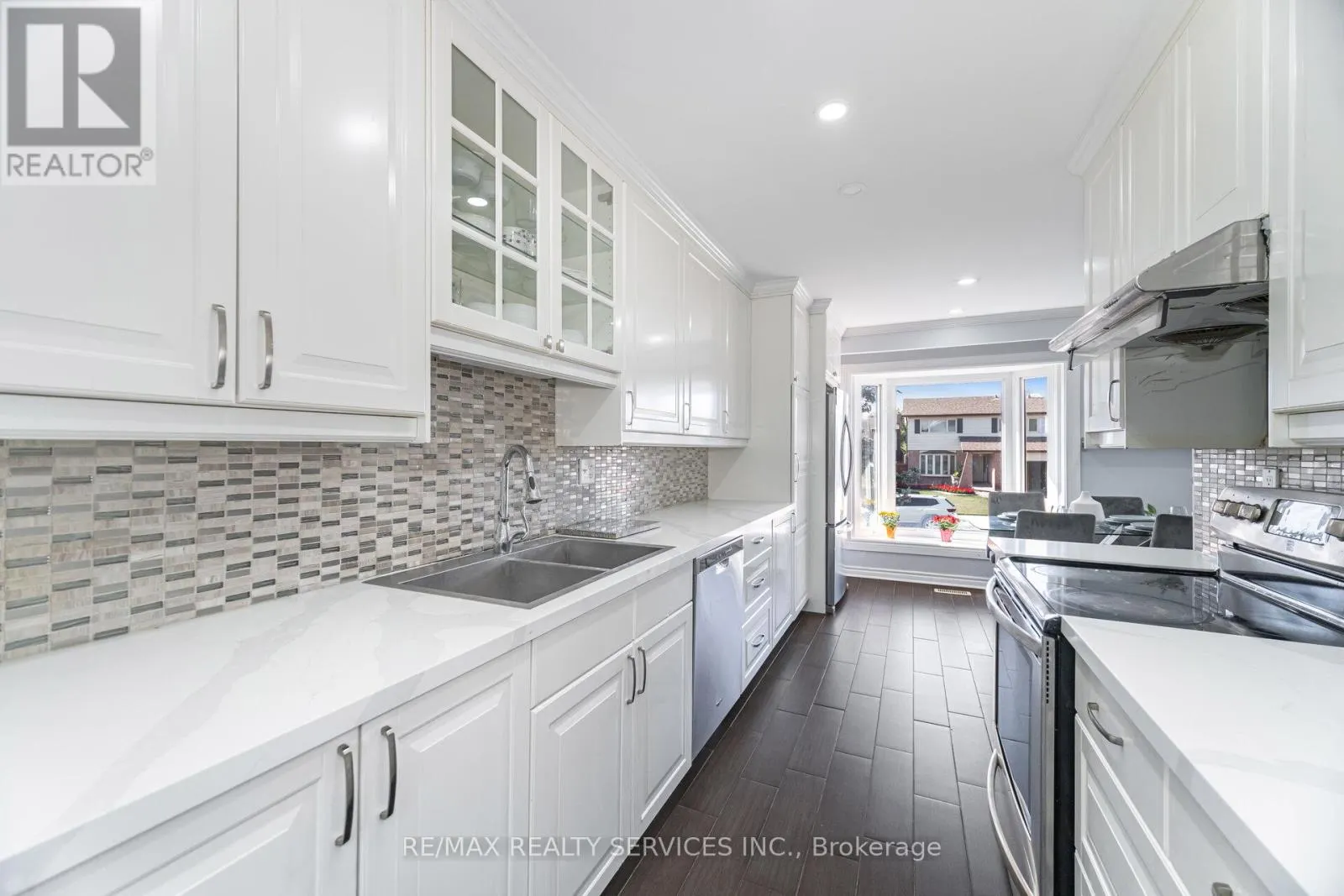 73 BLACKTHORN LANE